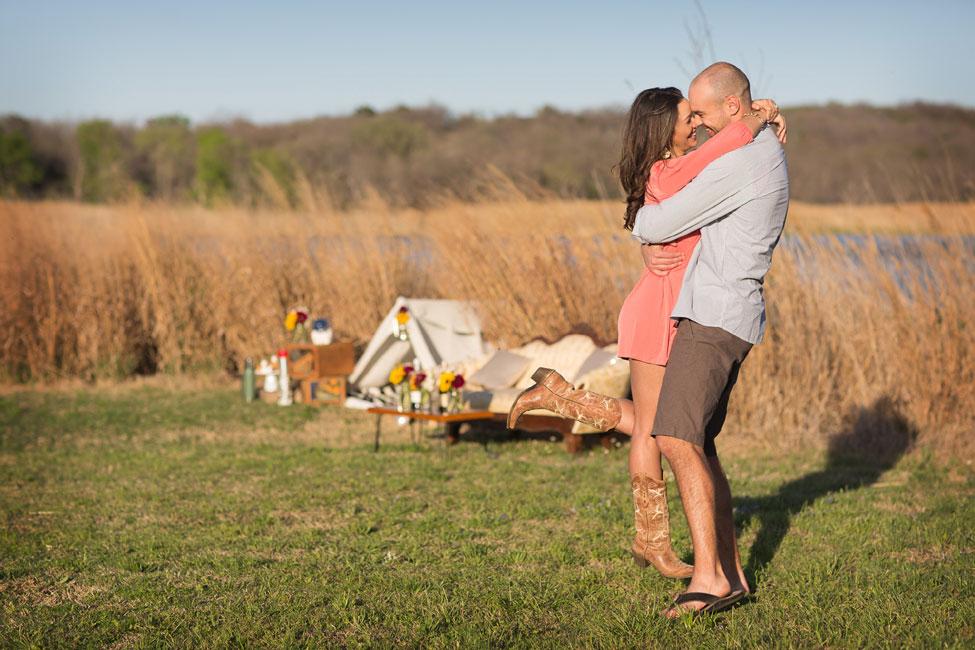 glamping-engagement-session-at-cedar-hill-state-park-texas-142-int